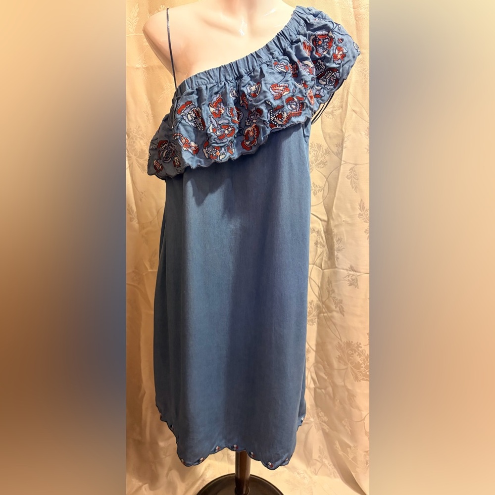 Essentials Maternity Blue One-Shoulder Top with Floral Detail